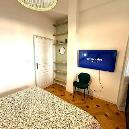 Wonderful And Garden Heart Of Apartamento Nice
