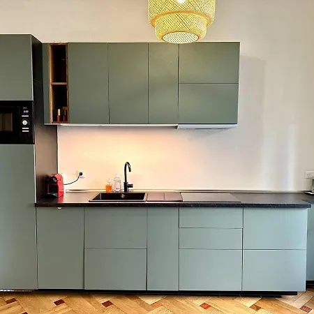 Wonderful And Garden Heart Of Lägenhet